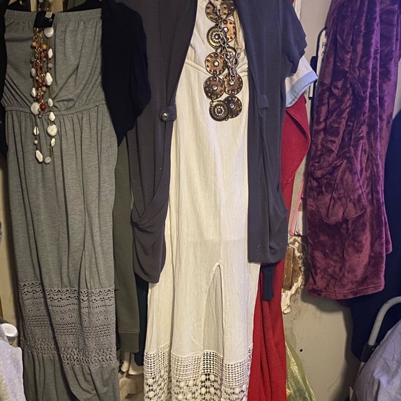 Dress sets bundle - Picture 3 of 3